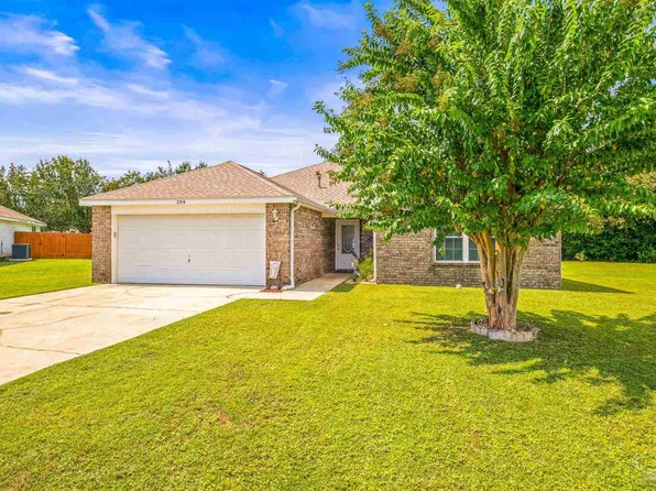 206 Darrah Cir, Pensacola, FL 32526