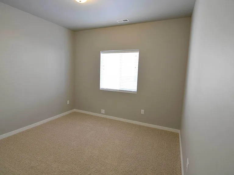 177 Laurel Pkwy — Photo 22