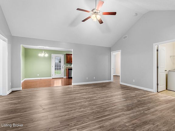 5th image of 248 Eagle Feather St