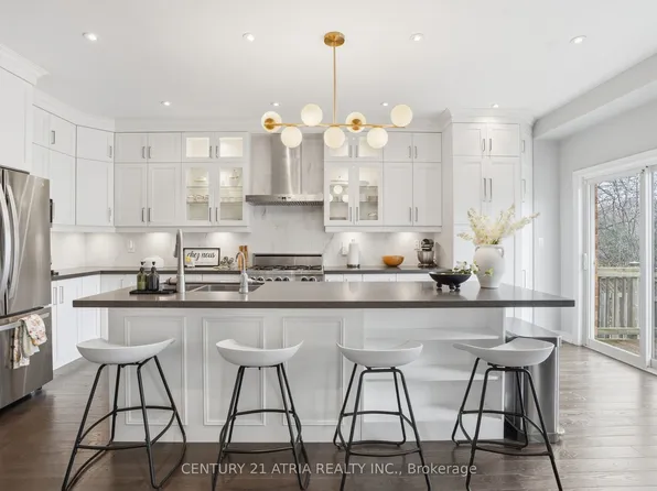 72 Dovetail Dr, Richmond Hill, ON L4E 5A7