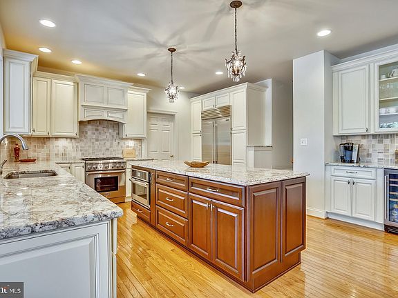 5th image of 11570 Seneca Hill Ct