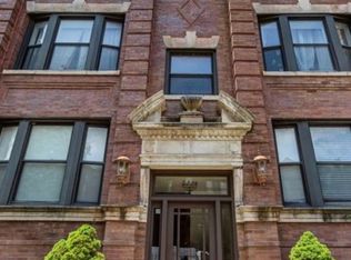 4220 S Champlain Ave APT 1S, Chicago, IL 60653