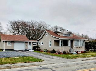 370 Oneil Rd, Somerset, MA 02725