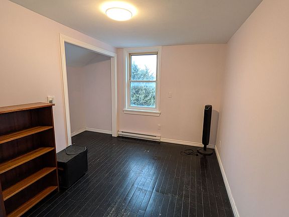 5th image of 12 Russell St W