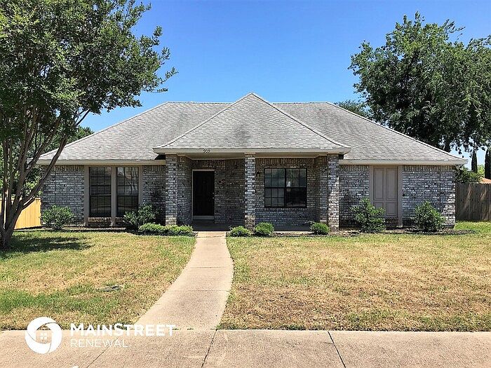 1st image of 909 Knollwood Dr