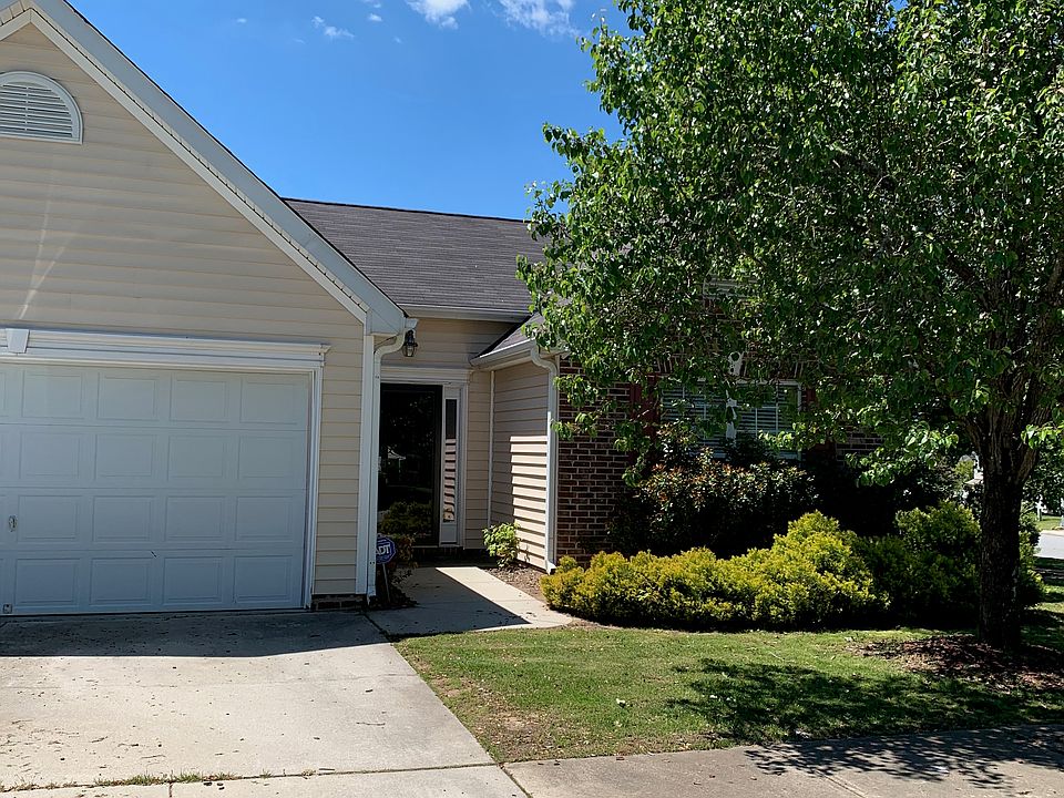 1st image of 109 Willowbrook Dr