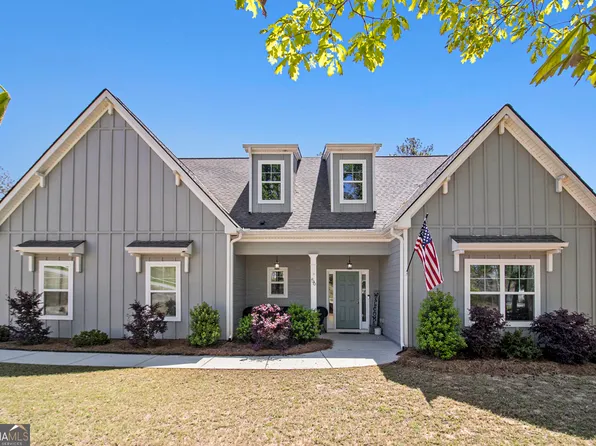 56 Paige Ct, Newnan, GA 30263