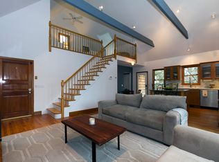 72 Whippoorwill Rd E, Armonk, NY 10504