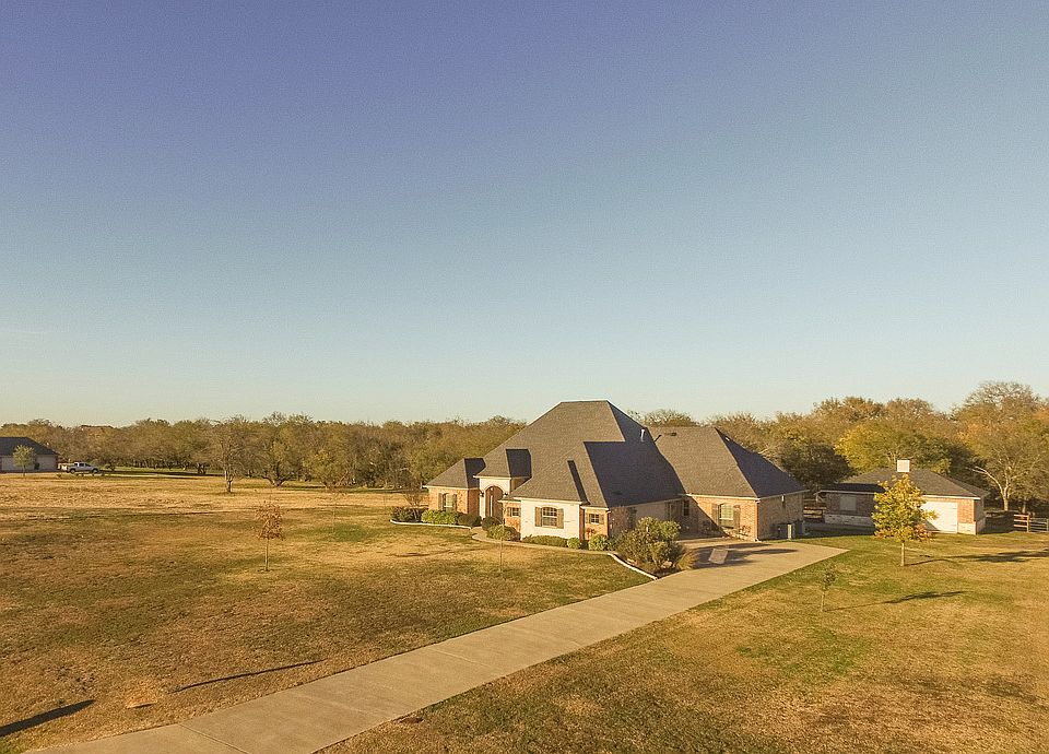 1st image of 513 High Bluff Trl