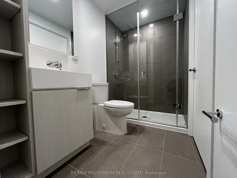 370 Martha St #1608 — Photo 19