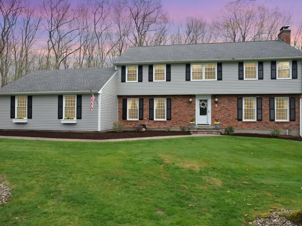 22 Indian Pipe Trail, Avon, CT 06001