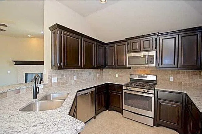 3 bed, 1471 sqft, $1,800 — Photo 4