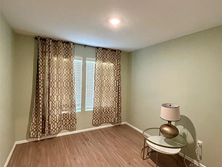 2213 Still Bend Ln — Photo 5