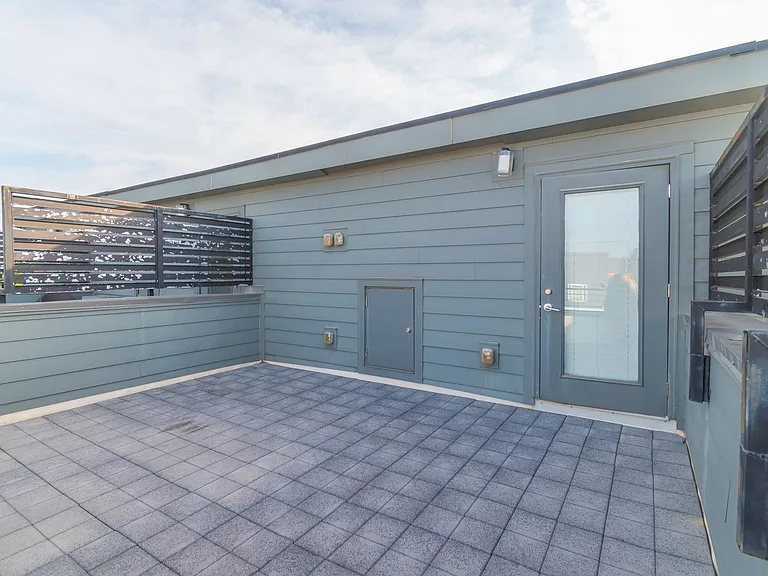 439 Southend Crossing Ln — Photo 38