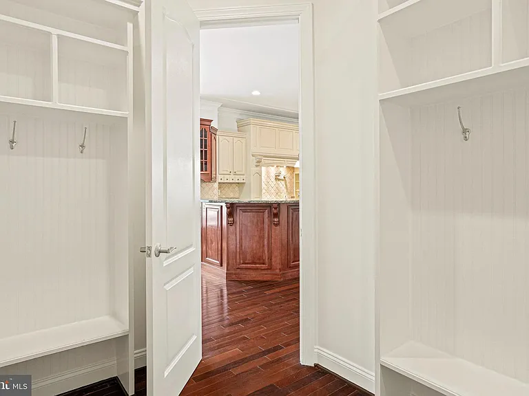 13551 Triadelphia Mill Rd — Photo 20
