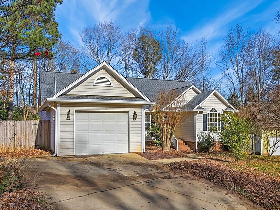 2nd image of 1808 Betry Pl