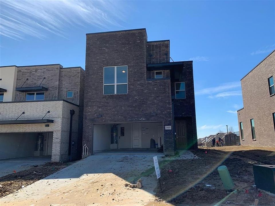1st image of 1065 Maverick Dr #6