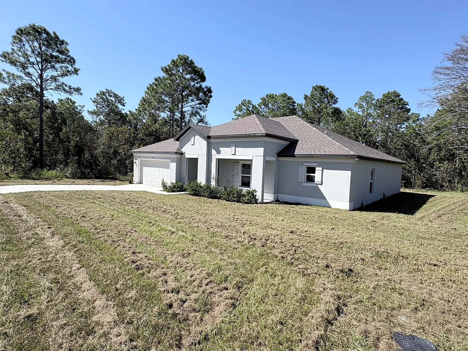 4 bed, 2286 sqft, $2,100 — Photo 3