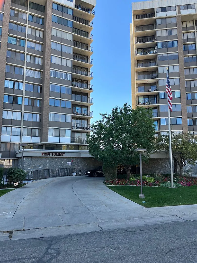 North Salt Lake 1 bed 1.5 bath Condo — Photo 1