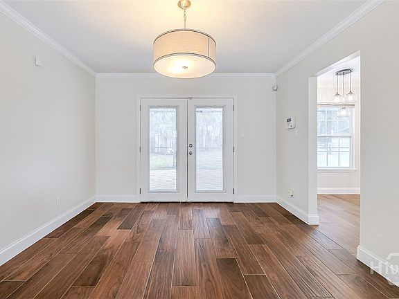 5th image of 6 Jasmine Court