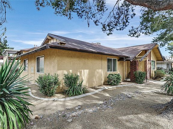 3rd image of 2722 Karen Ave