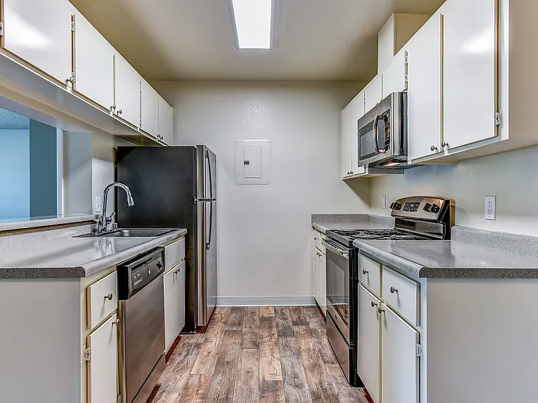 Cedar Glen — Photo 20