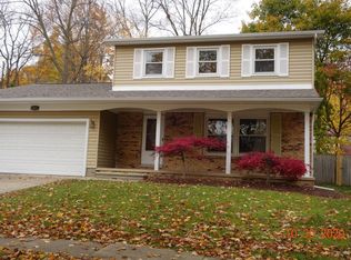 1825 Hamlet Dr, Ypsilanti, MI 48198