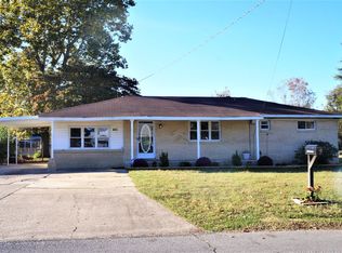1909 Harris St, Kennett, MO 63857