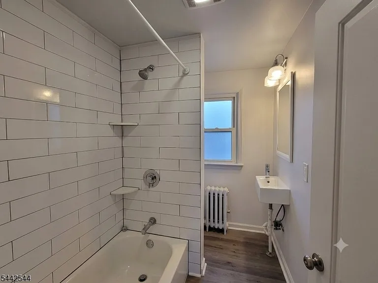 18 Olive St #3 — Photo 6