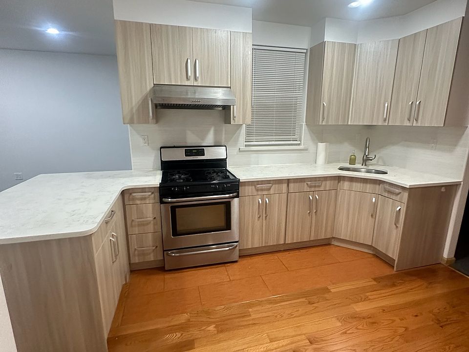 1st image of 9008 Fort Hamilton Pkwy #3