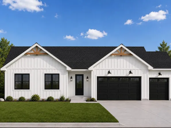 1490 Oban Way, Traverse City, MI 49696