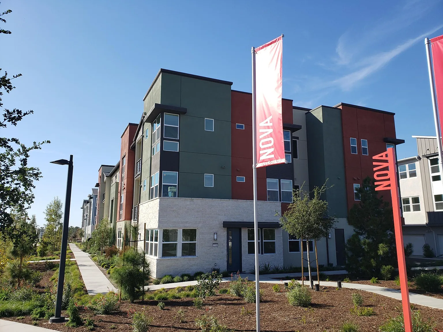 2 bed, 958 sqft, $3,500 — Photo 1