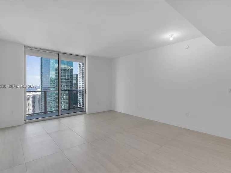77 SE 5th St #Penthouse 03 — Photo 11