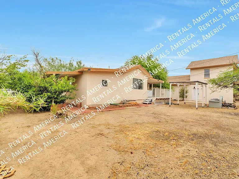 9011 W Floyd St — Photo 15