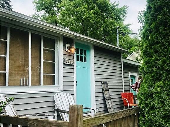 3rd image of 8457 East Ave