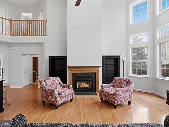 3rd image of 12967 Highland Oaks Ct