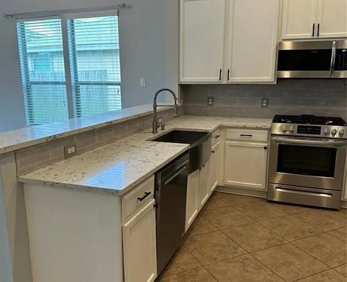 4219 Kendall Rock Ln — Photo 33