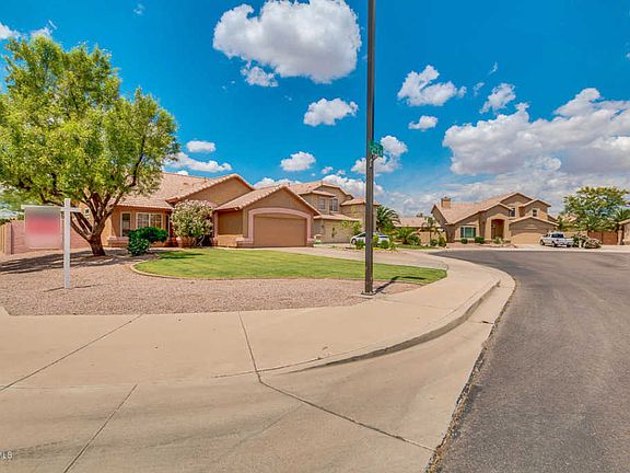 4th image of 2654 S 72nd Cir