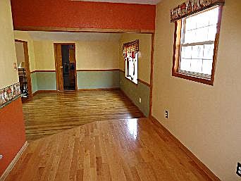 3rd image of 10565 Toledo Ave