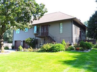 120 Simonds St, Ludlow, MA 01056