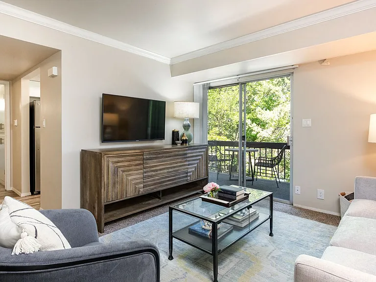 Cobble Creek Apartments — Photo 16