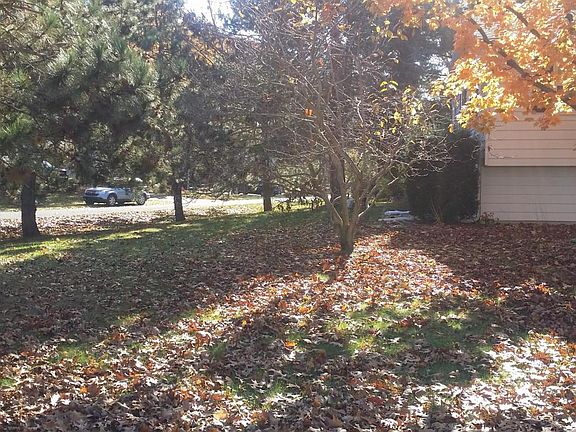 2nd image of 2030 Oak Lawn Dr