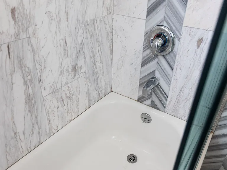 2104 E Florida St — Photo 15