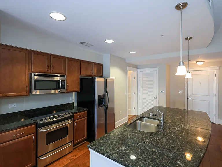 222 Glenwood Ave #410 — Photo 5
