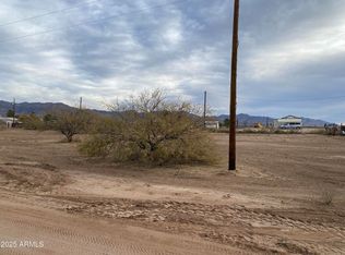 27305 S Old School Rd, Wickenburg, AZ 85332