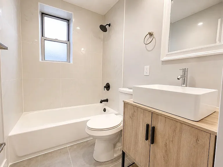 141 Park Ave #407 — Photo 2