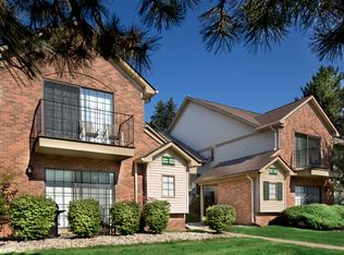 Plymouth Woods Apartments, Livonia, MI 48150