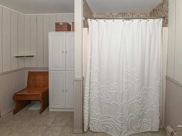 19 Baker Cir — Photo 36