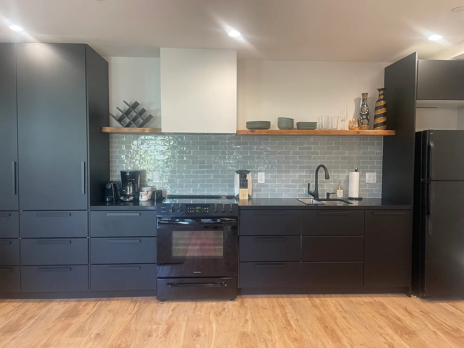 1 bed, 600 sqft, $2,500 — Photo 3