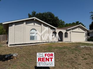 8327 Greenham, San Antonio, TX 78239